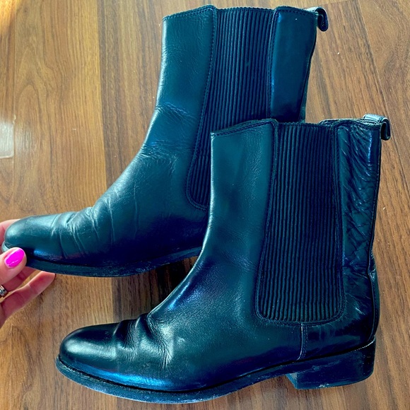 Burberry leather black boots, women’s size 37 - Picture 1 of 3